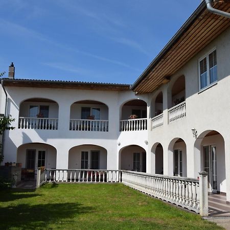 Appartmenthaus Rosenhof 포돌스돌프앰씨 외부 사진